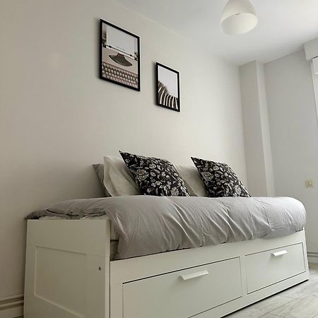 Cozy Flat 5 Mins From The Beach Gijón Exteriör bild