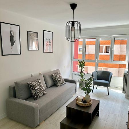 Cozy Flat 5 Mins From The Beach Gijón Exteriör bild