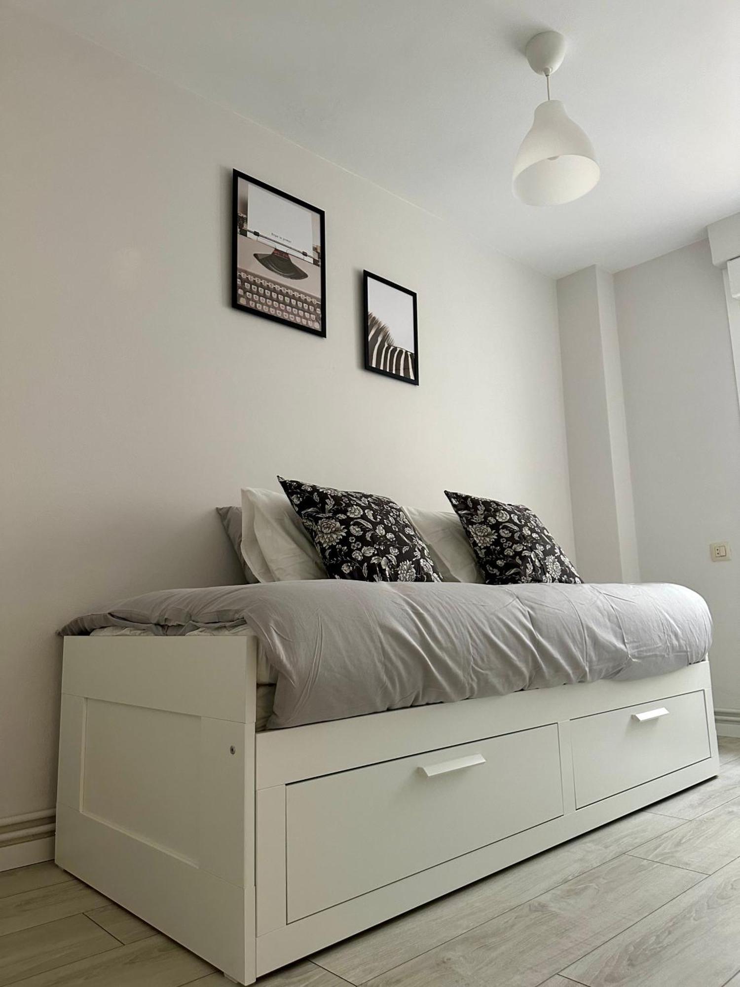 Cozy Flat 5 Mins From The Beach Gijón Exteriör bild