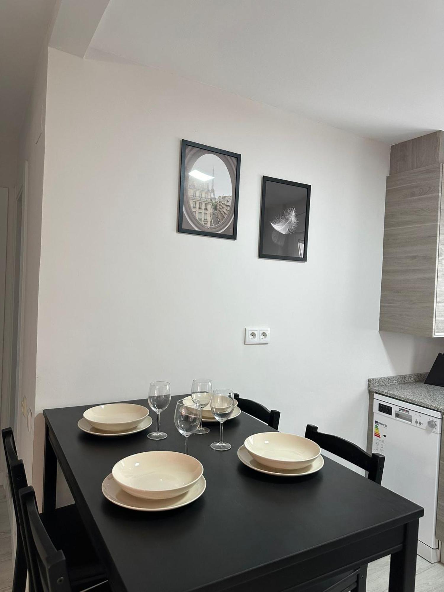 Cozy Flat 5 Mins From The Beach Gijón Exteriör bild